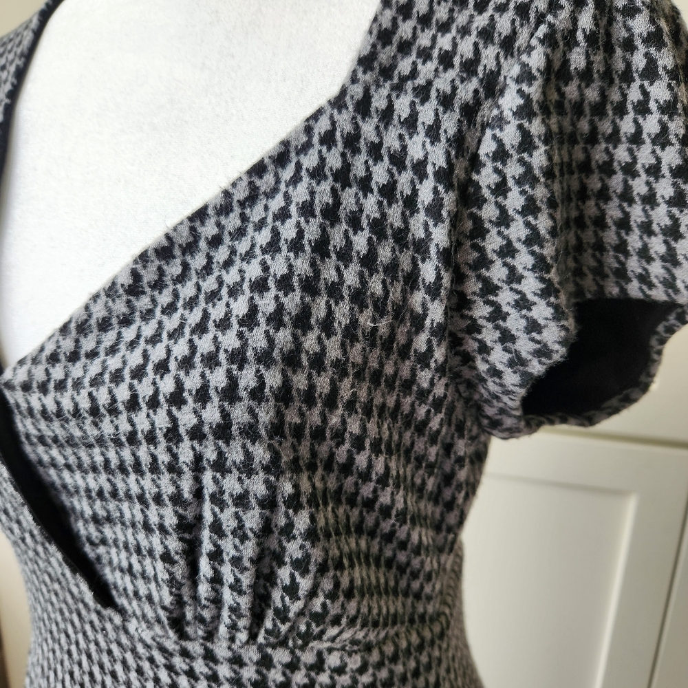 Banana Republic Houndstooth Checkered Dress Black Gray Short Sleeves Medium - Picture 7 of 14